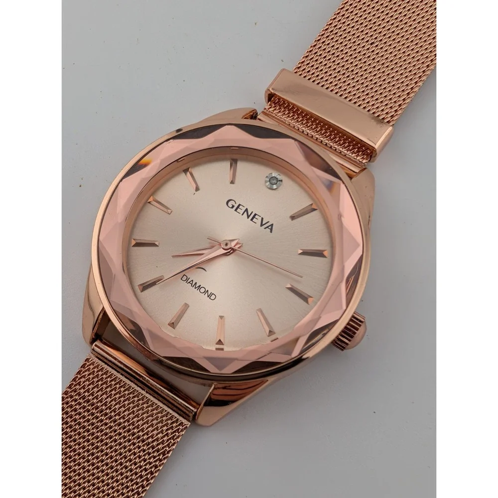 Geneva Watch Women 34mm Case Rose‎ Gold Mesh Metal Band- New Battery